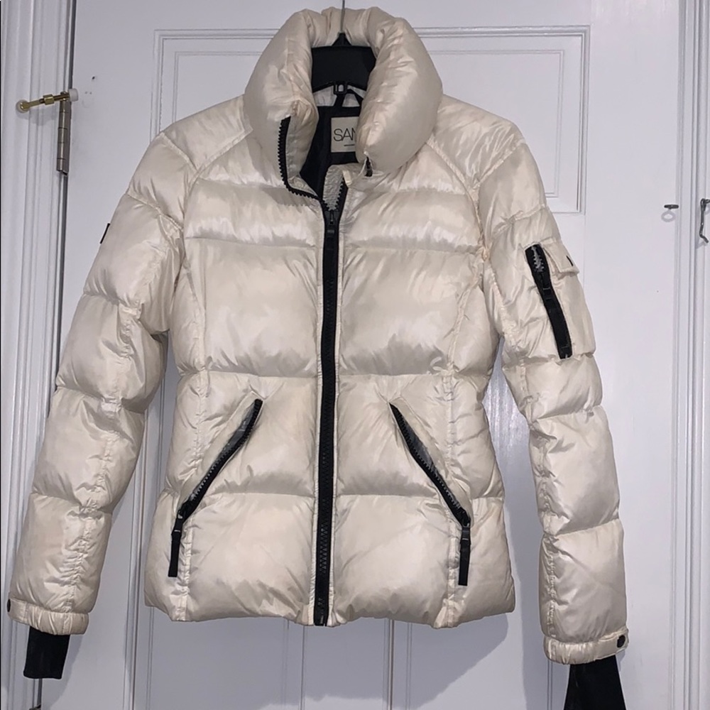White long sleeve sam coat